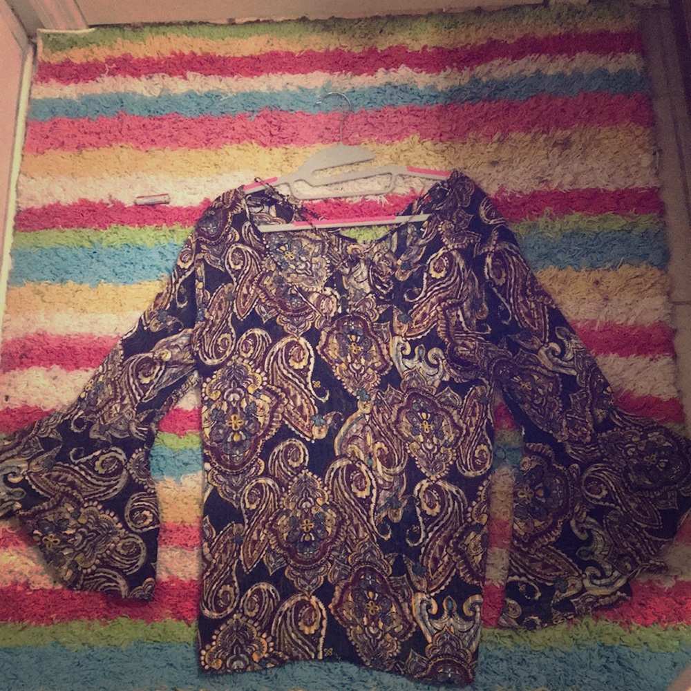 Cute blouse